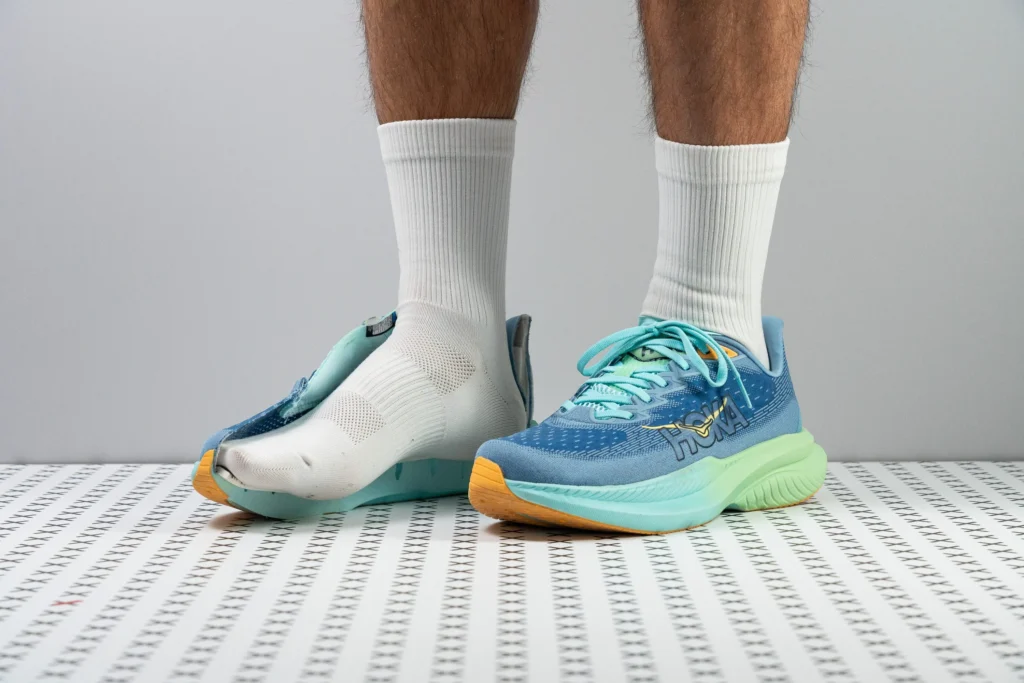 HOKA ONE ONE Sepatu Gede Tapi Ringan, Cocok Buat Kamu yang Aktif & Gak Mau Ribet 6 hoka mach series